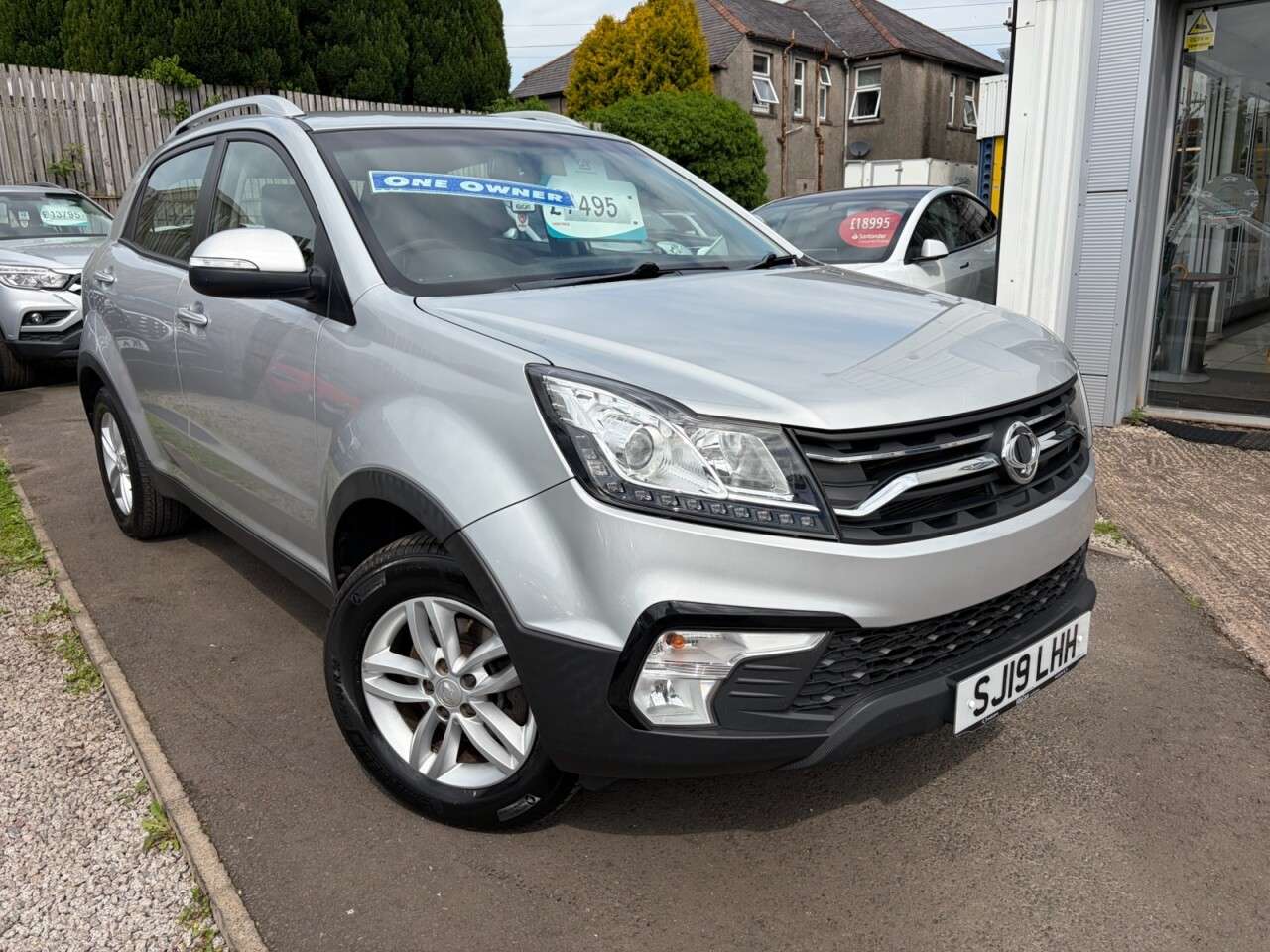 A 2019 SSANGYONG KORANDO 2.2D SE SUV 5dr Diesel Manual Euro 6 (178 ps) A 2019 SSANGYONG KORANDO 2.2D SE SUV 5dr Diesel Manual Euro 6 (178 ps)