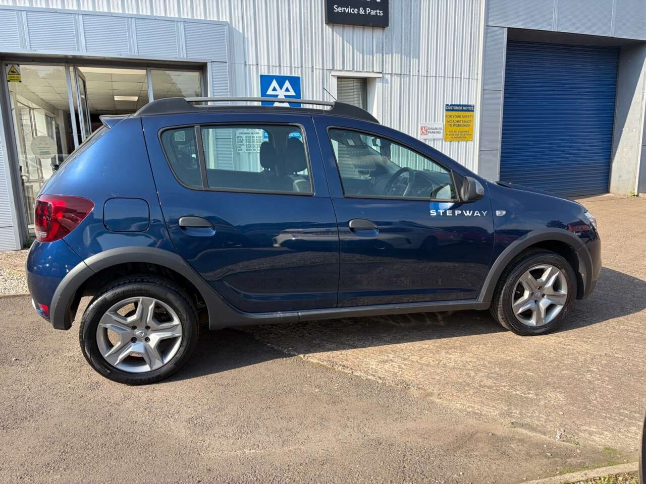 2017 DACIA SANDERO STEPWAY 2017 DACIA SANDERO STEPWAY