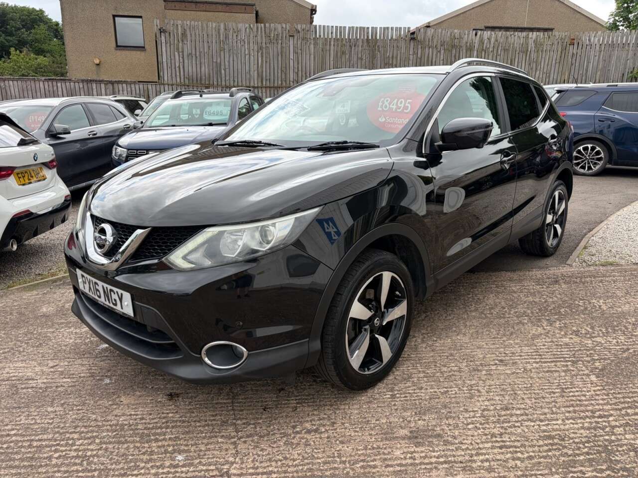 A 2016 NISSAN QASHQAI 1.5 dCi N-Connecta SUV 5dr Diesel Manual 2WD Euro 6 (s/s) (110 ps) A 2016 NISSAN QASHQAI 1.5 dCi N-Connecta SUV 5dr Diesel Manual 2WD Euro 6 (s/s) (110 ps)