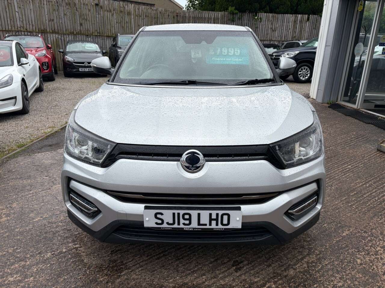 A 2019 SSANGYONG TIVOLI 1.6 e-XGi Ultimate SUV 5dr Petrol Manual Euro 6 (s/s) (128 ps) A 2019 SSANGYONG TIVOLI 1.6 e-XGi Ultimate SUV 5dr Petrol Manual Euro 6 (s/s) (128 ps)