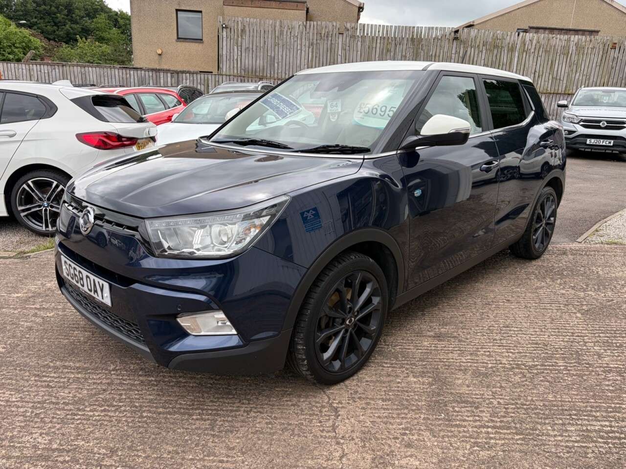 A 2018 SSANGYONG TIVOLI 1.6 e-XDi ELX SUV 5dr Diesel Manual Euro 6 (115 ps) A 2018 SSANGYONG TIVOLI 1.6 e-XDi ELX SUV 5dr Diesel Manual Euro 6 (115 ps)