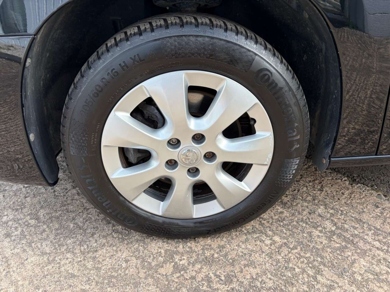 A 2021 VAUXHALL COMBO LIFE 1.5 Turbo D SE MPV 5dr Diesel Manual Euro 6 (s/s) (7 Seat) (100 ps) A 2021 VAUXHALL COMBO LIFE 1.5 Turbo D SE MPV 5dr Diesel Manual Euro 6 (s/s) (7 Seat) (100 ps)