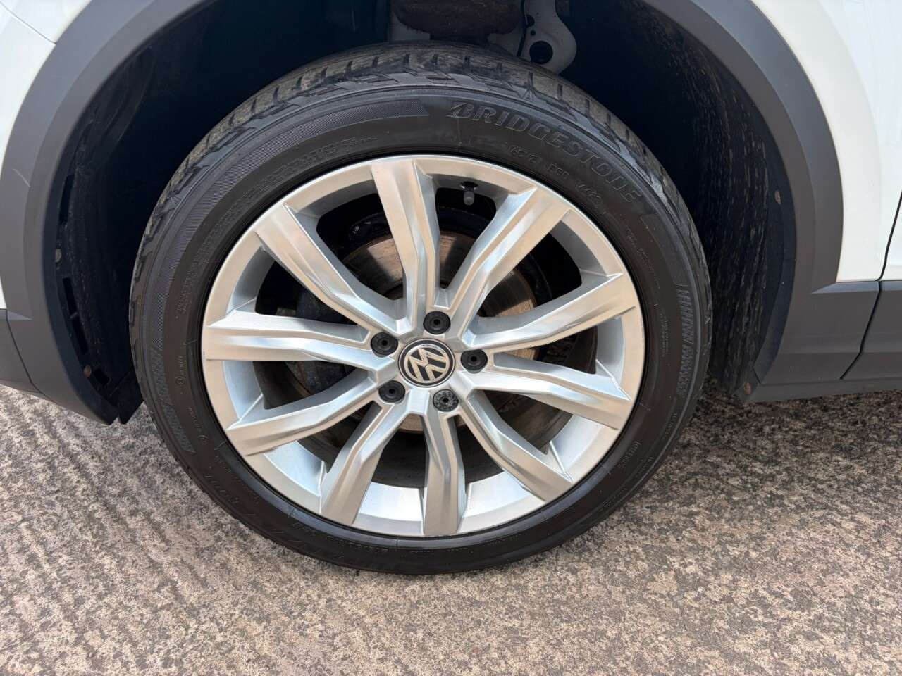 A 2020 VOLKSWAGEN T-ROC 1.5 TSI GPF EVO SEL SUV 5dr Petrol DSG Euro 6 (s/s) (150 ps) A 2020 VOLKSWAGEN T-ROC 1.5 TSI GPF EVO SEL SUV 5dr Petrol DSG Euro 6 (s/s) (150 ps)