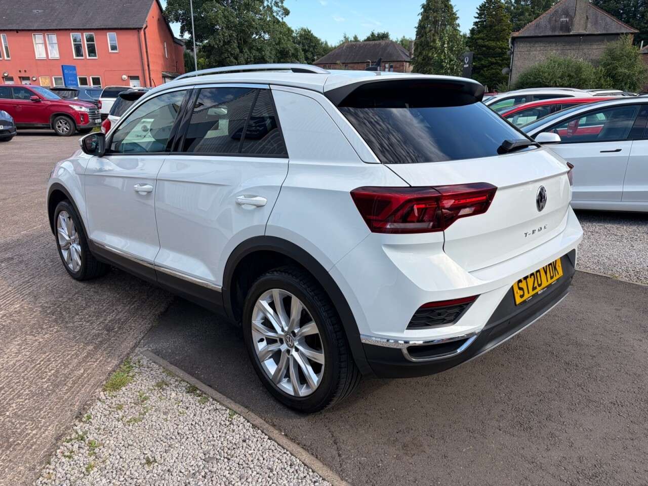 2020 VOLKSWAGEN T-ROC 2020 VOLKSWAGEN T-ROC