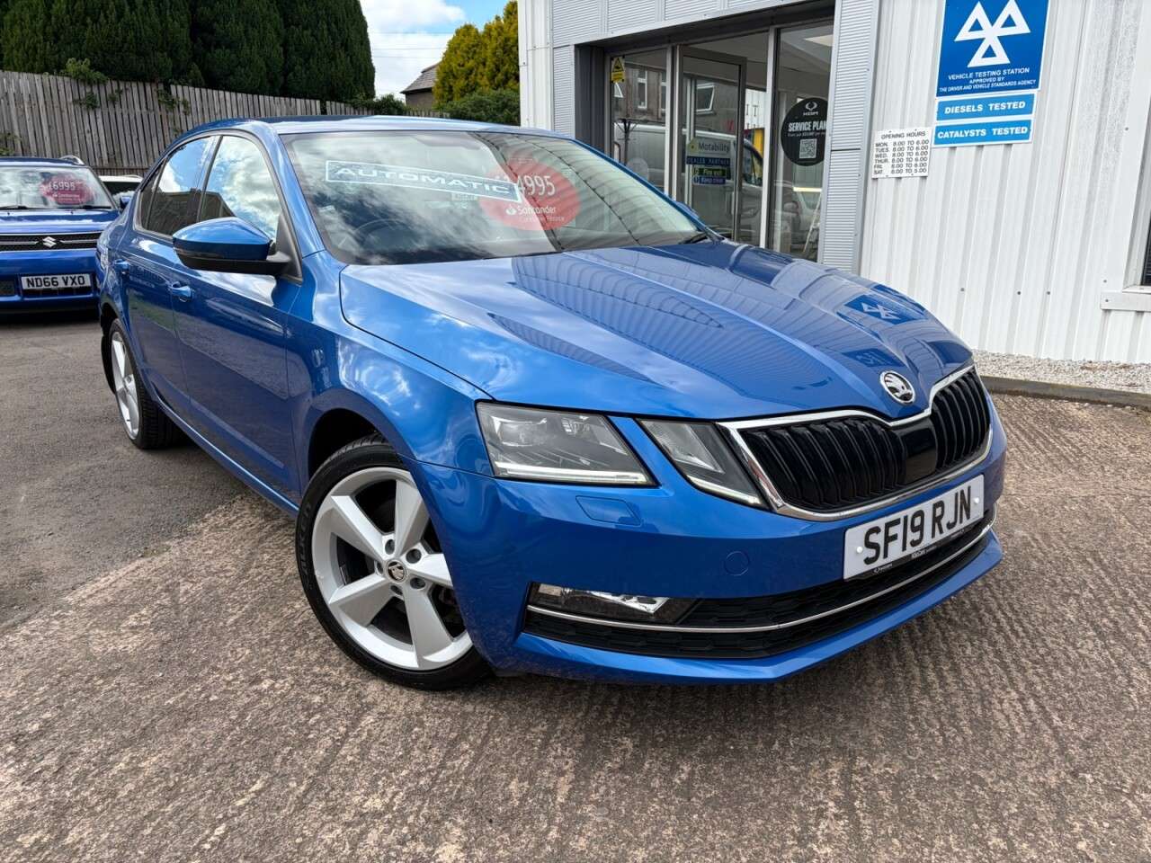 A 2019 SKODA OCTAVIA 2.0 TSI SE L Hatchback 5dr Petrol DSG Euro 6 (s/s) (190 ps) A 2019 SKODA OCTAVIA 2.0 TSI SE L Hatchback 5dr Petrol DSG Euro 6 (s/s) (190 ps)