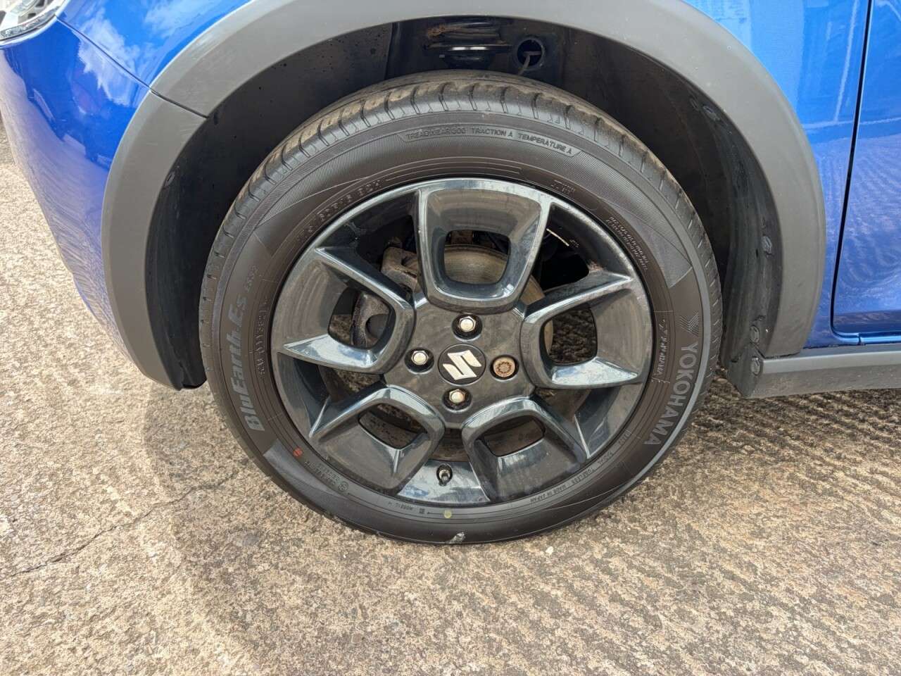 A 2017 SUZUKI IGNIS 1.2 Dualjet MHEV SZ5 Hatchback 5dr Petrol Hybrid Manual ALLGRIP Euro 6 (s/s A 2017 SUZUKI IGNIS 1.2 Dualjet MHEV SZ5 Hatchback 5dr Petrol Hybrid Manual ALLGRIP Euro 6 (s/s