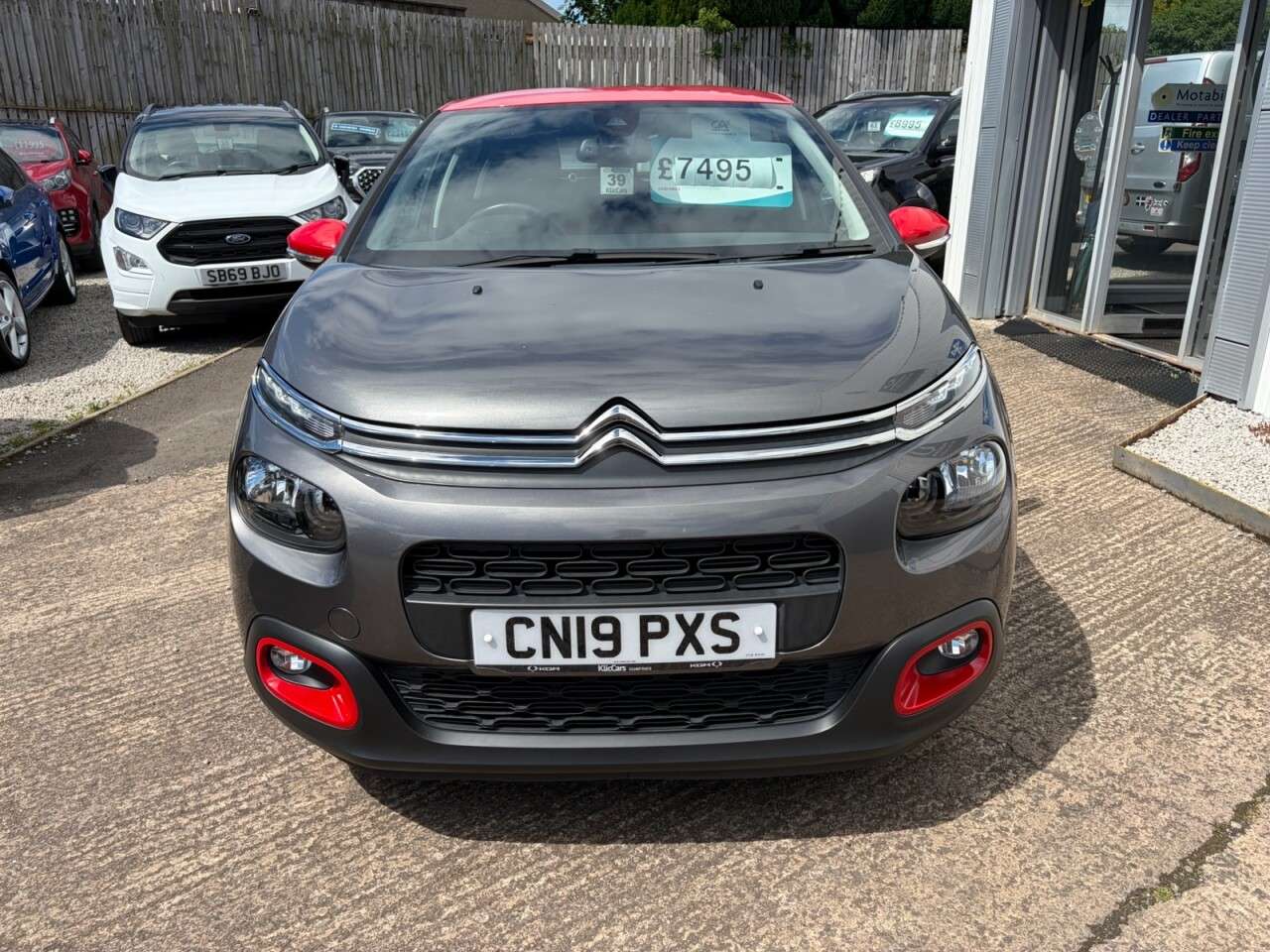 A 2019 CITROEN C3 1.2 PureTech Flair Nav Edition Hatchback 5dr Petrol Manual Euro 6 (s/s) (82 A 2019 CITROEN C3 1.2 PureTech Flair Nav Edition Hatchback 5dr Petrol Manual Euro 6 (s/s) (82