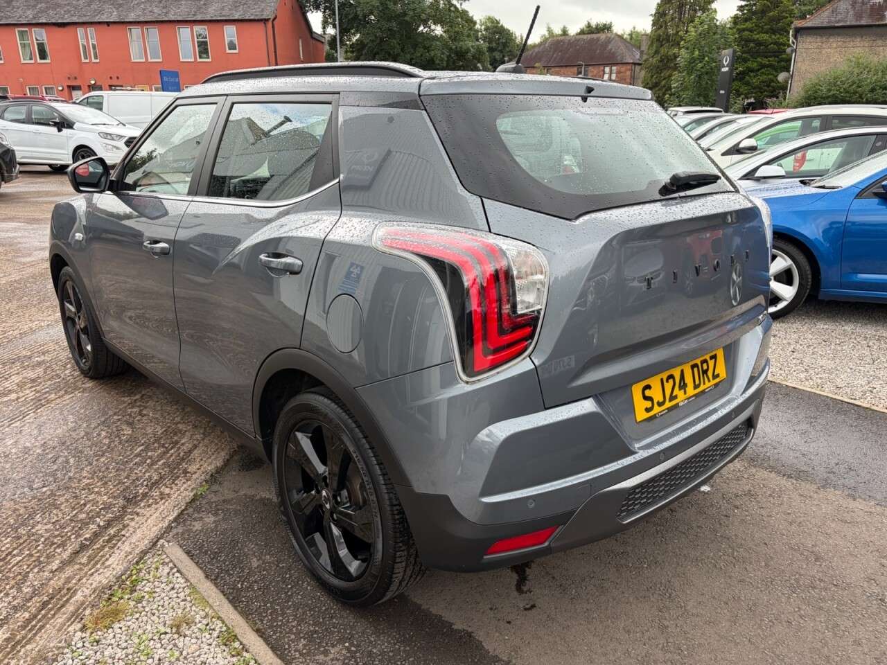 2024 KGM TIVOLI 2024 KGM TIVOLI