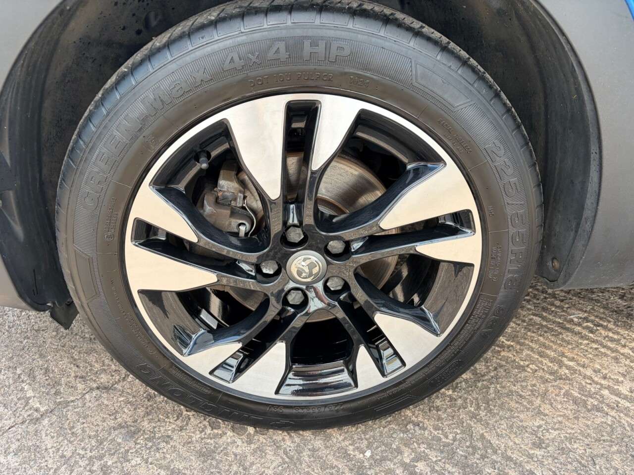 A 2019 VAUXHALL GRANDLAND X 1.2 Turbo GPF Sport Nav SUV 5dr Petrol Manual Euro 6 (s/s) (130 ps) A 2019 VAUXHALL GRANDLAND X 1.2 Turbo GPF Sport Nav SUV 5dr Petrol Manual Euro 6 (s/s) (130 ps)