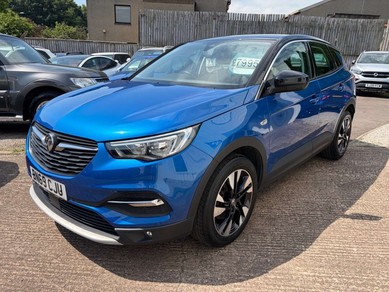 A 2019 VAUXHALL GRANDLAND X 1.2 Turbo GPF Sport Nav SUV 5dr Petrol Manual Euro 6 (s/s) (130 ps) A 2019 VAUXHALL GRANDLAND X 1.2 Turbo GPF Sport Nav SUV 5dr Petrol Manual Euro 6 (s/s) (130 ps)