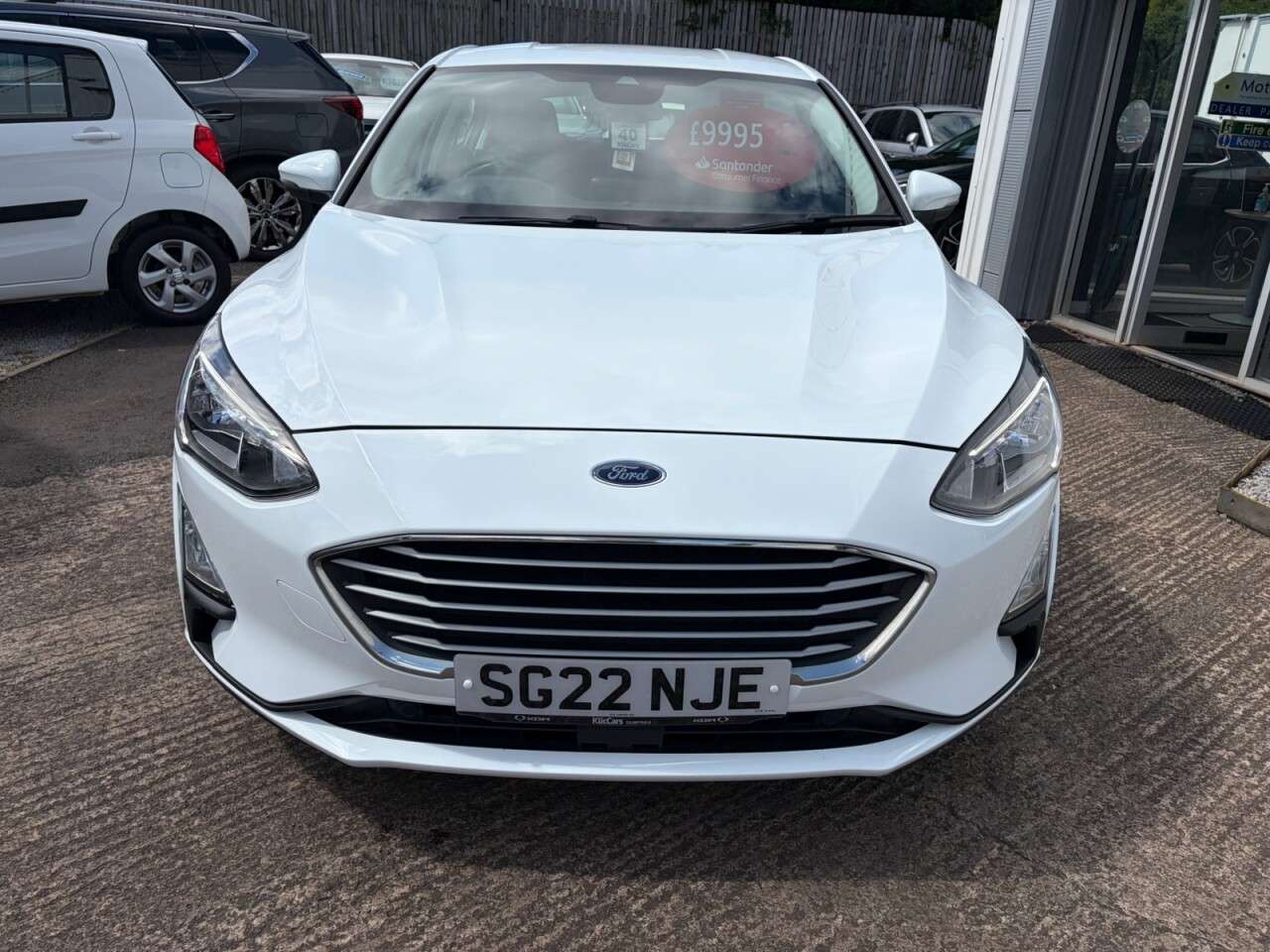 A 2022 FORD FOCUS 1.0T EcoBoost Zetec Edition Hatchback 5dr Petrol Manual Euro 6 (s/s) (125 p A 2022 FORD FOCUS 1.0T EcoBoost Zetec Edition Hatchback 5dr Petrol Manual Euro 6 (s/s) (125 p