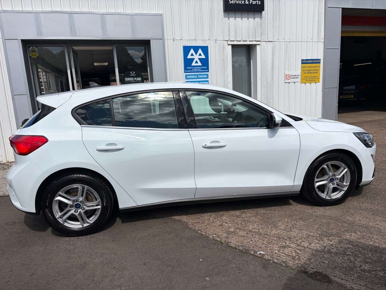 2022 FORD FOCUS 2022 FORD FOCUS