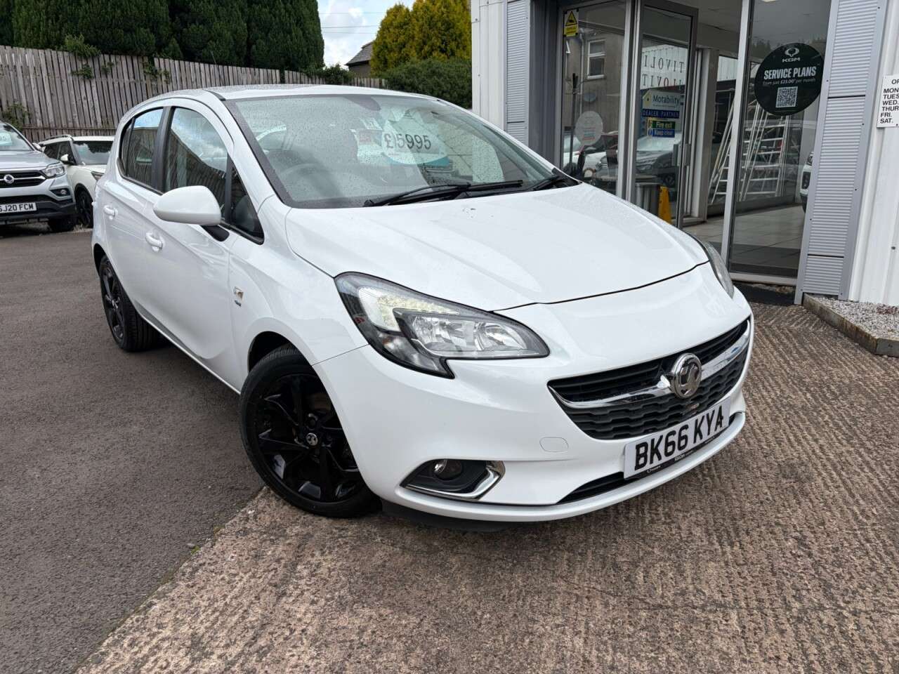 A 2016 VAUXHALL CORSA 1.4i ecoFLEX SRi Hatchback 5dr Petrol Manual Euro 6 (90 ps) A 2016 VAUXHALL CORSA 1.4i ecoFLEX SRi Hatchback 5dr Petrol Manual Euro 6 (90 ps)