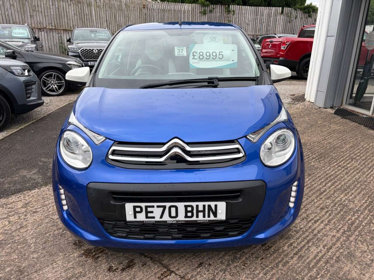 A 2020 CITROEN C1 1.0 VTi Urban Ride Hatchback 5dr Petrol Manual Euro 6 (s/s) (72 ps) A 2020 CITROEN C1 1.0 VTi Urban Ride Hatchback 5dr Petrol Manual Euro 6 (s/s) (72 ps)