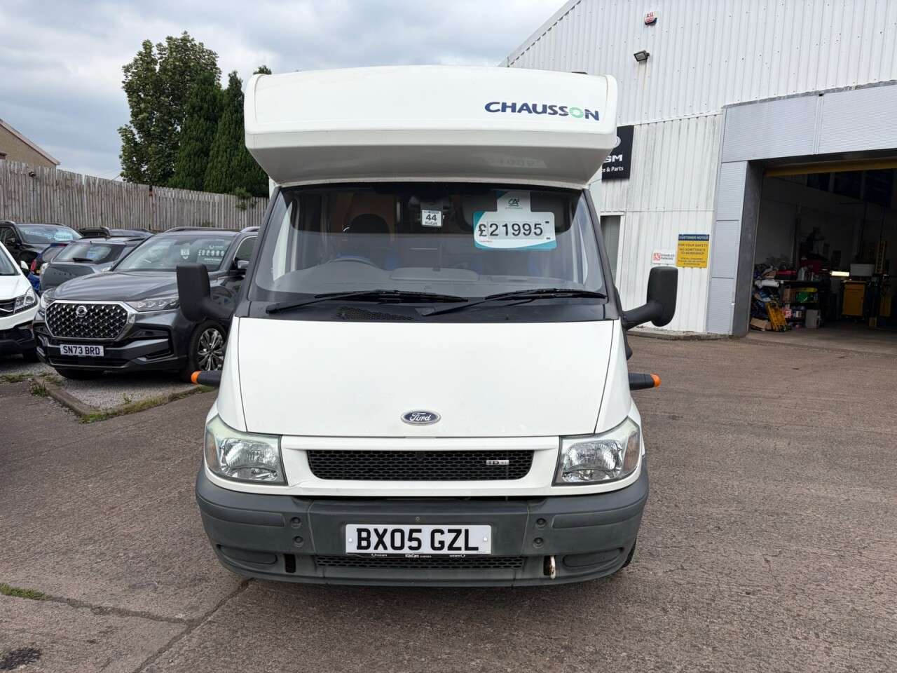 A 2005 FORD CHAUSSON 2.4TD MOTOR CARAVAN 135 T350 ODYSSEE 92 A 2005 FORD CHAUSSON 2.4TD MOTOR CARAVAN 135 T350 ODYSSEE 92