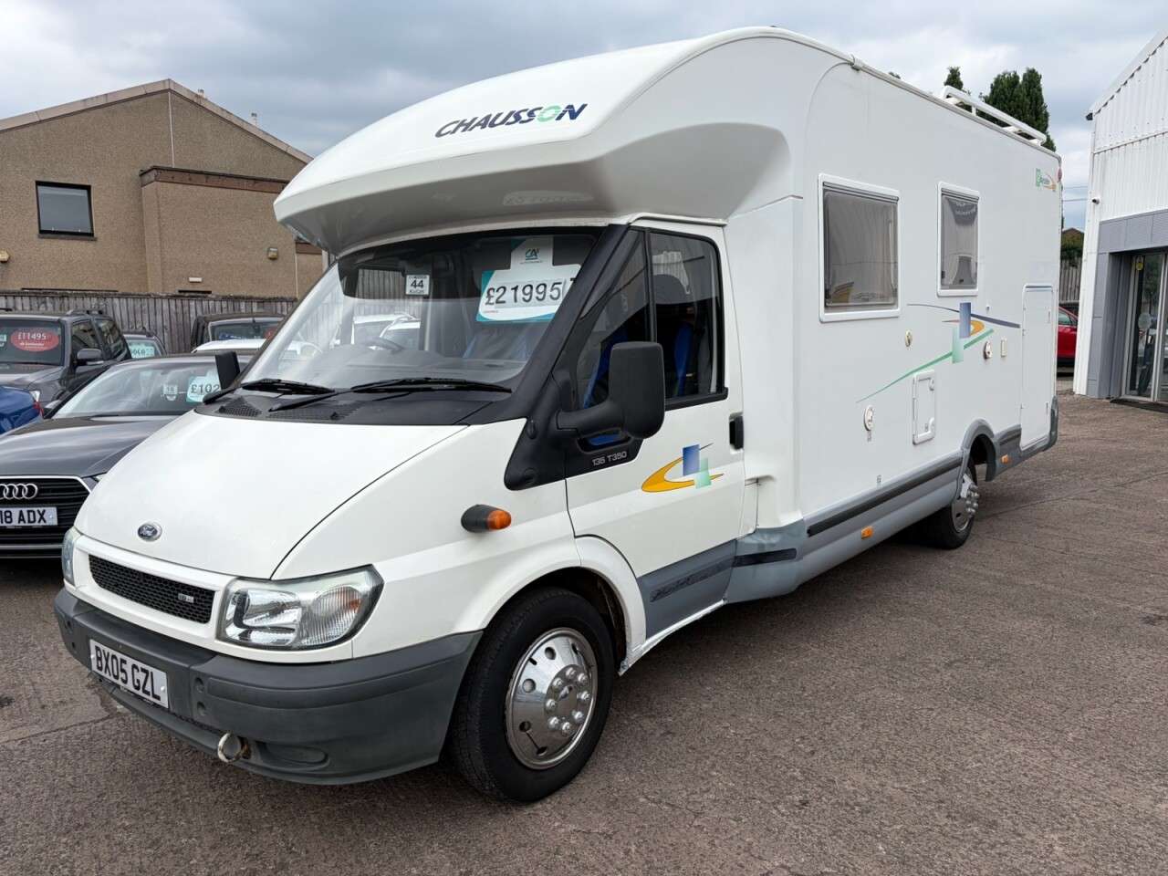 A 2005 FORD CHAUSSON 2.4TD MOTOR CARAVAN 135 T350 ODYSSEE 92 A 2005 FORD CHAUSSON 2.4TD MOTOR CARAVAN 135 T350 ODYSSEE 92