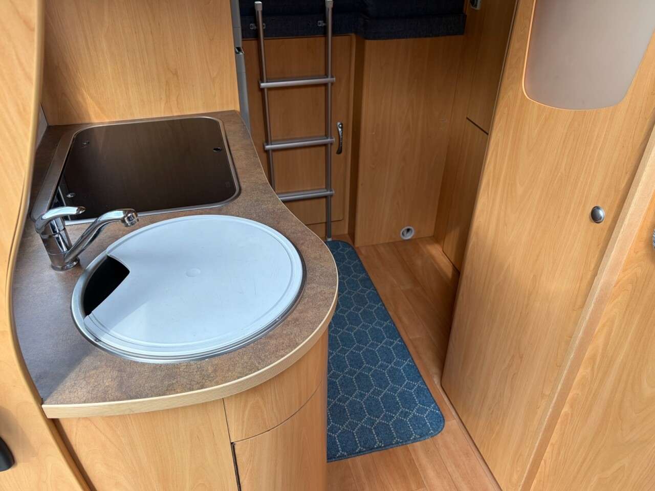 2005 FORD CHAUSSON 2005 FORD CHAUSSON