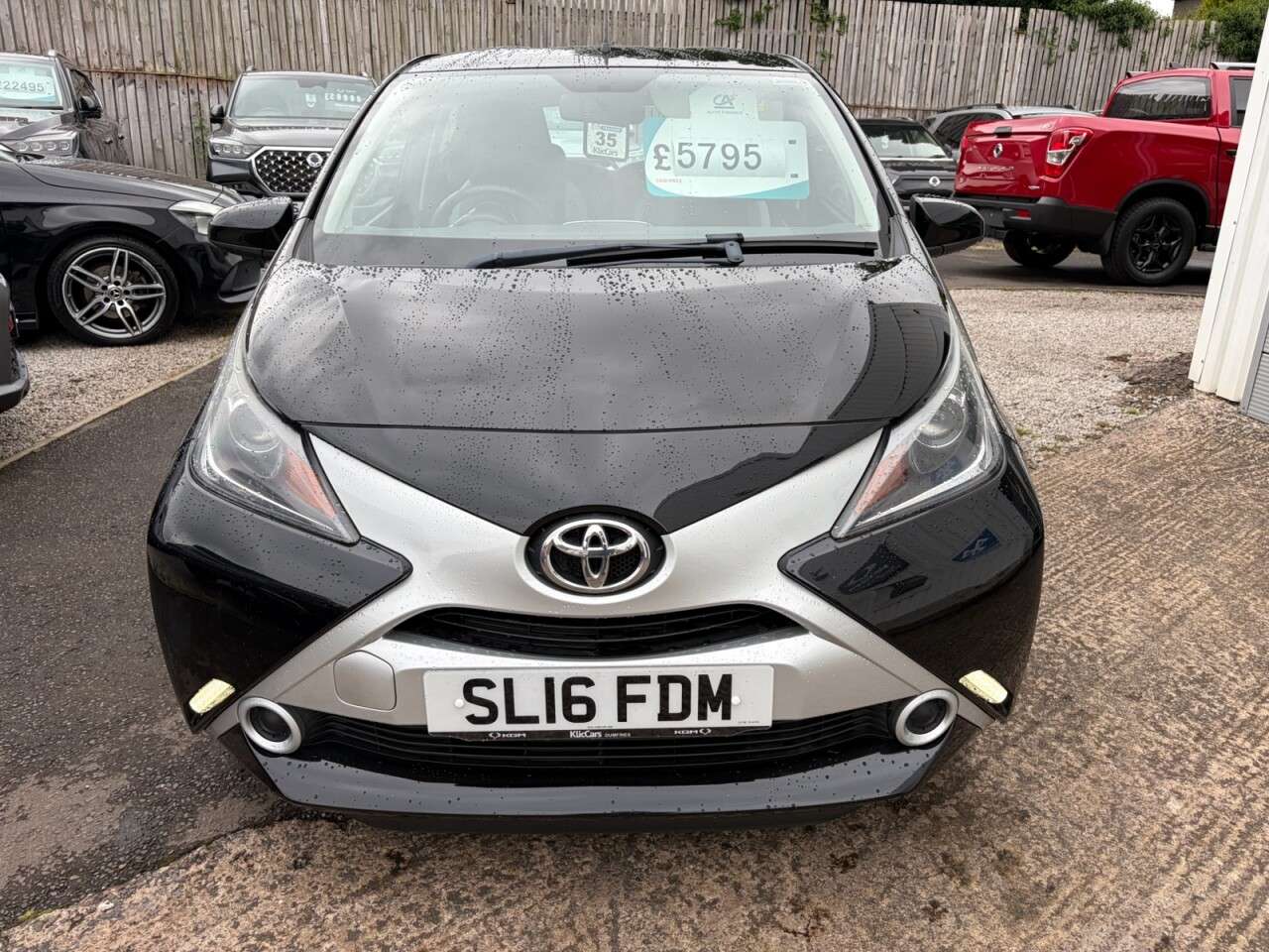 A 2016 TOYOTA AYGO 1.0 VVT-i x-play Hatchback 5dr Petrol Manual Euro 6 (68 ps) A 2016 TOYOTA AYGO 1.0 VVT-i x-play Hatchback 5dr Petrol Manual Euro 6 (68 ps)