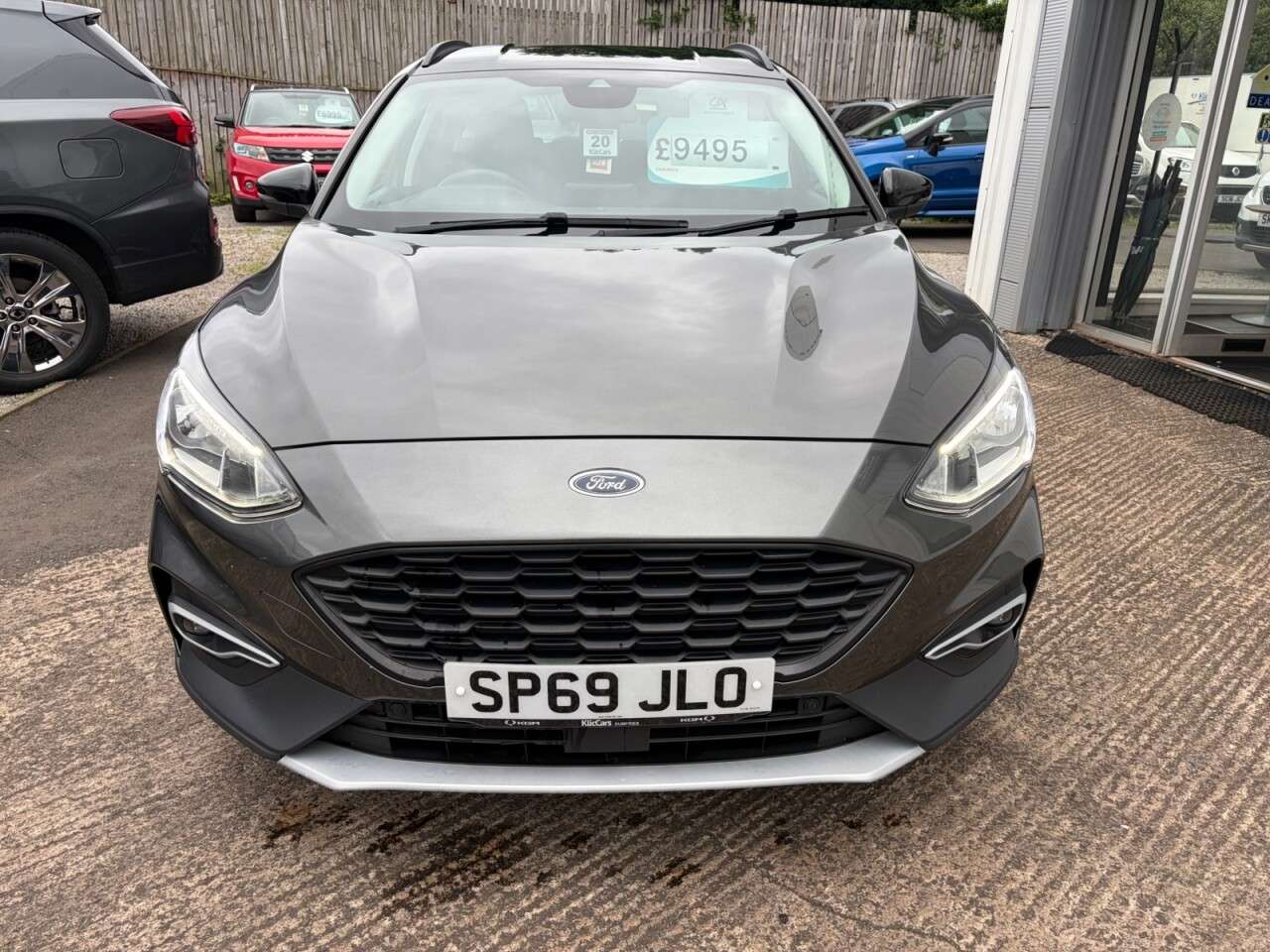 A 2019 FORD FOCUS 1.0T EcoBoost Active Estate 5dr Petrol Manual Euro 6 (s/s) (125 ps) A 2019 FORD FOCUS 1.0T EcoBoost Active Estate 5dr Petrol Manual Euro 6 (s/s) (125 ps)