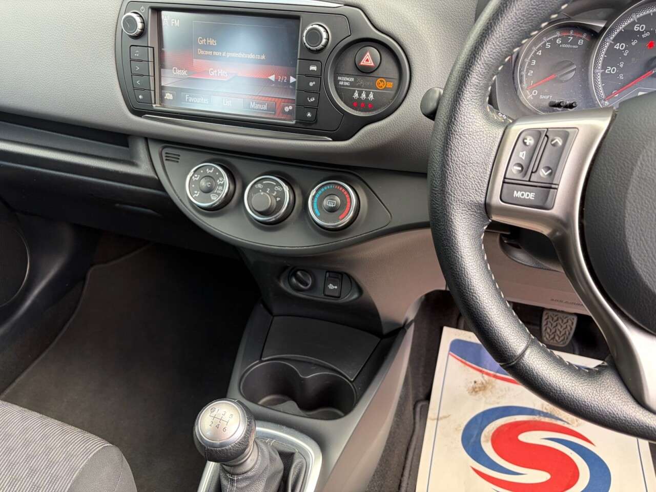 2015 TOYOTA YARIS 2015 TOYOTA YARIS