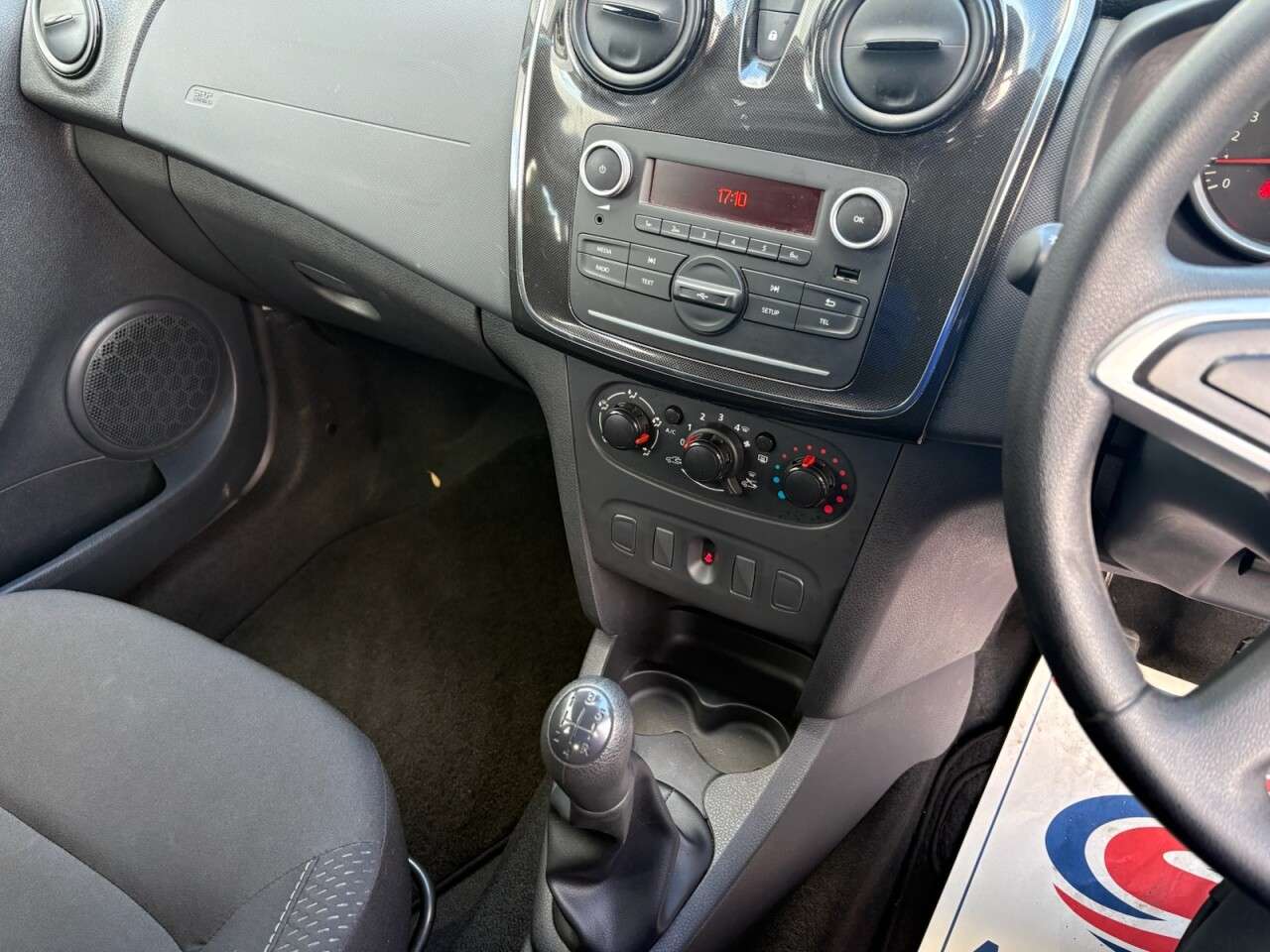 2017 DACIA SANDERO 2017 DACIA SANDERO