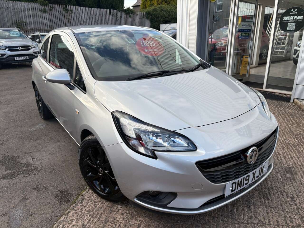 A 2019 VAUXHALL CORSA 1.4i ecoTEC Griffin Hatchback 3dr Petrol Manual Euro 6 (90 ps) A 2019 VAUXHALL CORSA 1.4i ecoTEC Griffin Hatchback 3dr Petrol Manual Euro 6 (90 ps)