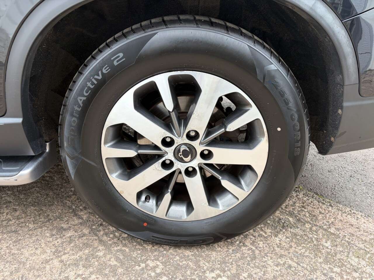 A 2022 SSANGYONG REXTON 2.2D Ultimate SUV 5dr Diesel T-Tronic 4WD Euro 6 (202 ps) A 2022 SSANGYONG REXTON 2.2D Ultimate SUV 5dr Diesel T-Tronic 4WD Euro 6 (202 ps)
