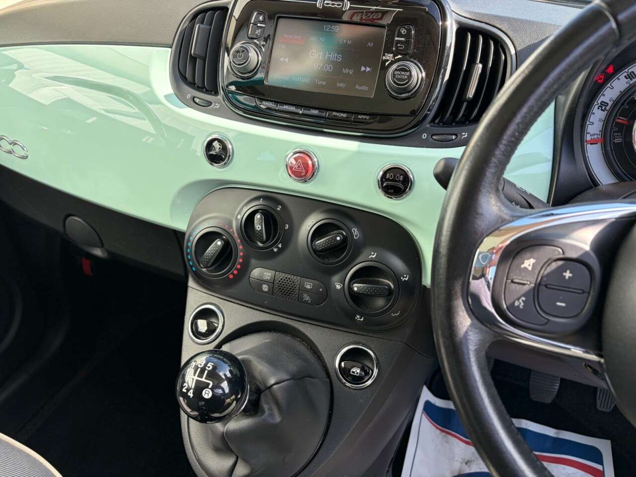 2018 FIAT 500 2018 FIAT 500