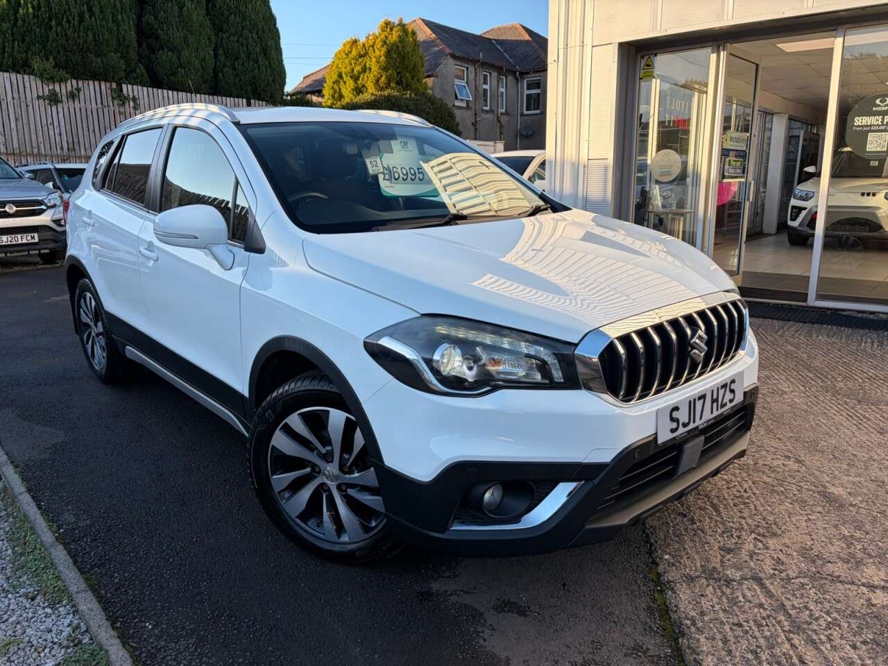 A 2017 SUZUKI SX4 S-CROSS 1.0 Boosterjet SZ-T SUV 5dr Petrol Manual Euro 6 (111 ps) A 2017 SUZUKI SX4 S-CROSS 1.0 Boosterjet SZ-T SUV 5dr Petrol Manual Euro 6 (111 ps)