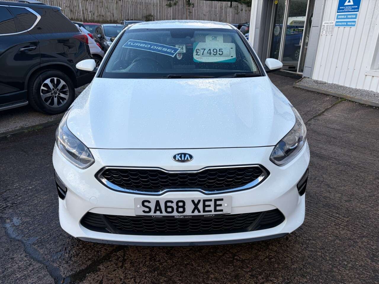 A 2018 KIA CEED 1.6 CRDi ECO 2 Hatchback 5dr Diesel Manual Euro 6 (s/s) (114 bhp) A 2018 KIA CEED 1.6 CRDi ECO 2 Hatchback 5dr Diesel Manual Euro 6 (s/s) (114 bhp)