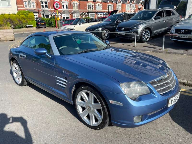 A 2006 CHRYSLER CROSSFIRE V6 A 2006 CHRYSLER CROSSFIRE V6