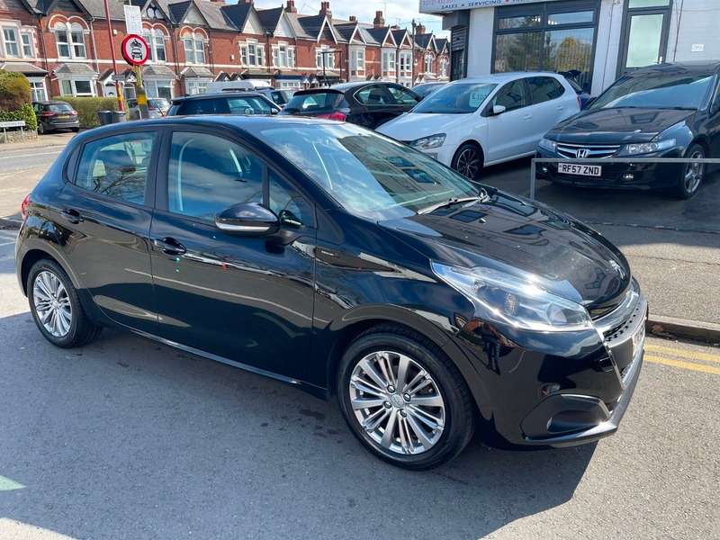 A 2018 PEUGEOT 208 S/S SIGNATURE A 2018 PEUGEOT 208 S/S SIGNATURE