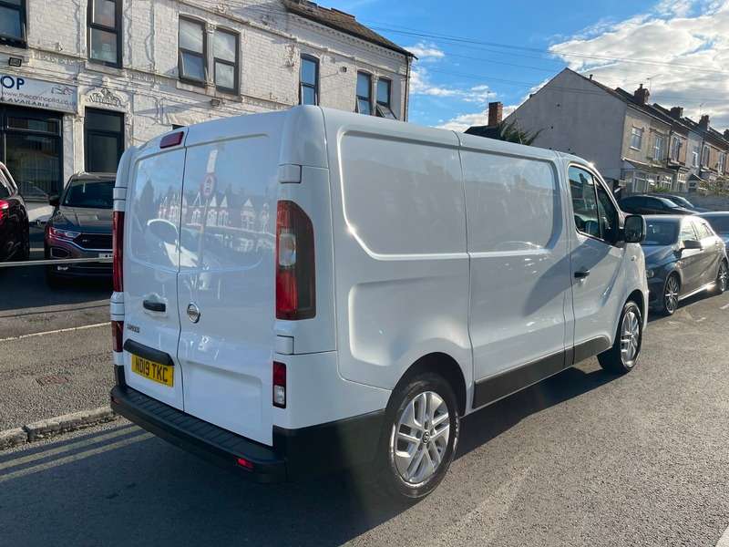 2019 NISSAN NV300 2019 NISSAN NV300