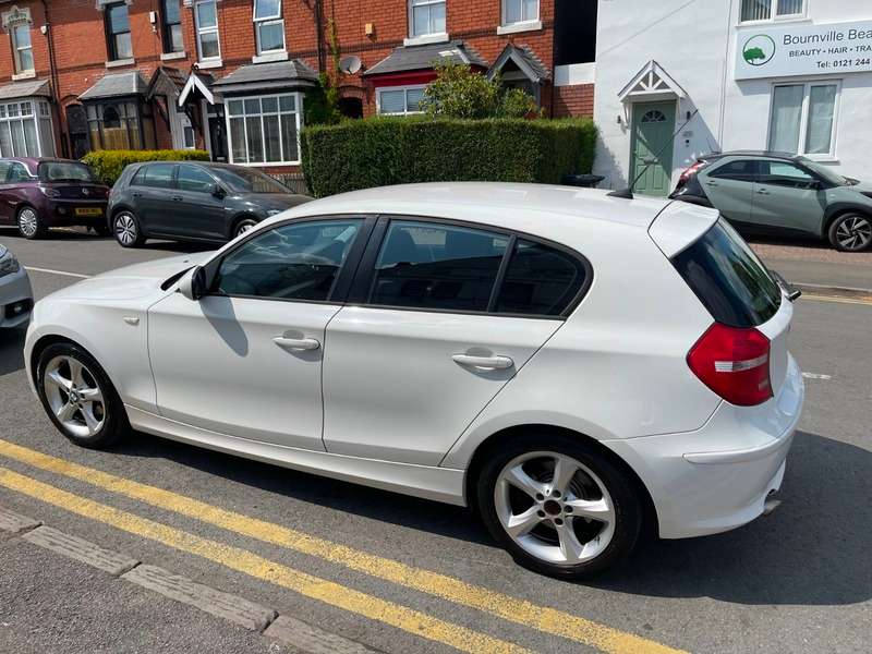 2011 BMW 1 SERIES 2011 BMW 1 SERIES