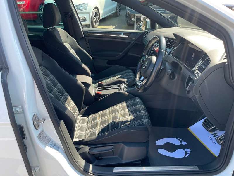 2019 VOLKSWAGEN GOLF 2019 VOLKSWAGEN GOLF