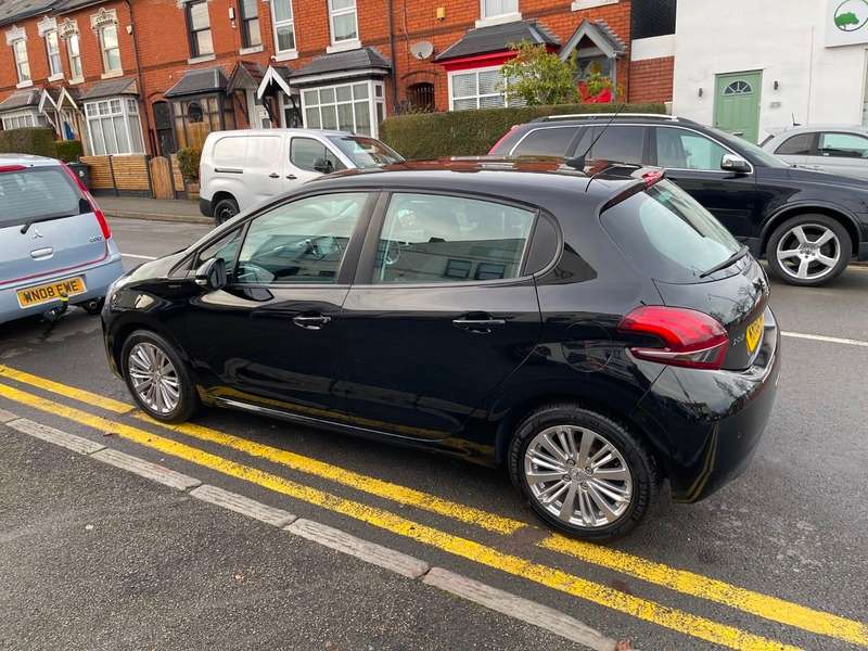 2018 PEUGEOT 208 2018 PEUGEOT 208