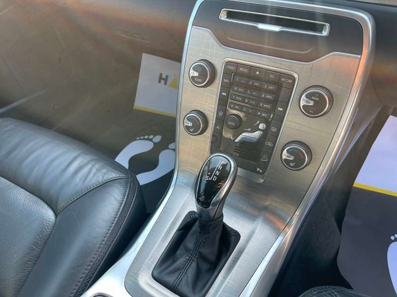 2013 VOLVO XC70 2013 VOLVO XC70