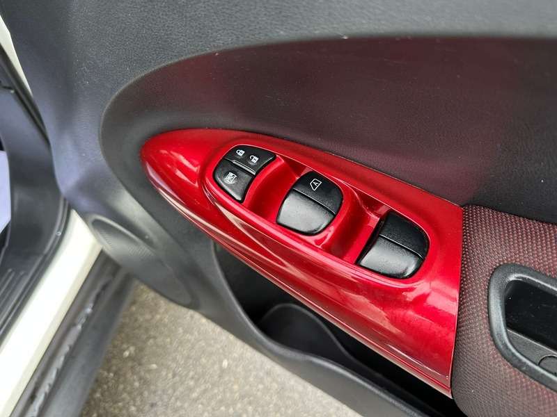 2011 NISSAN JUKE 2011 NISSAN JUKE