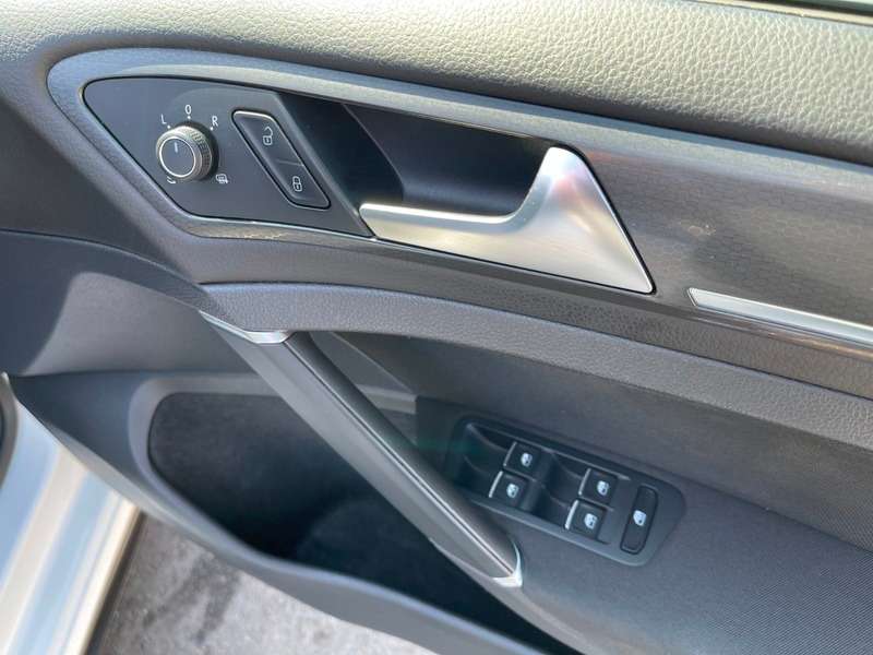 2019 VOLKSWAGEN GOLF 2019 VOLKSWAGEN GOLF