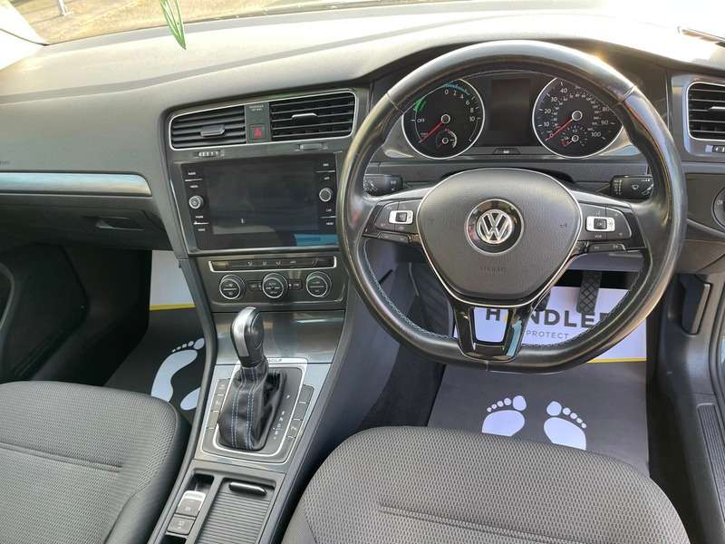 2020 VOLKSWAGEN GOLF 2020 VOLKSWAGEN GOLF