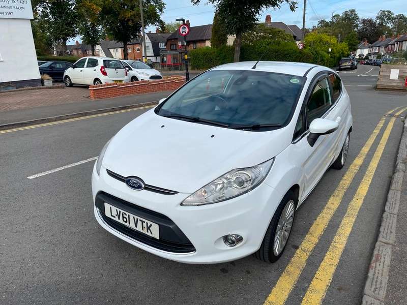 2011 FORD FIESTA 2011 FORD FIESTA