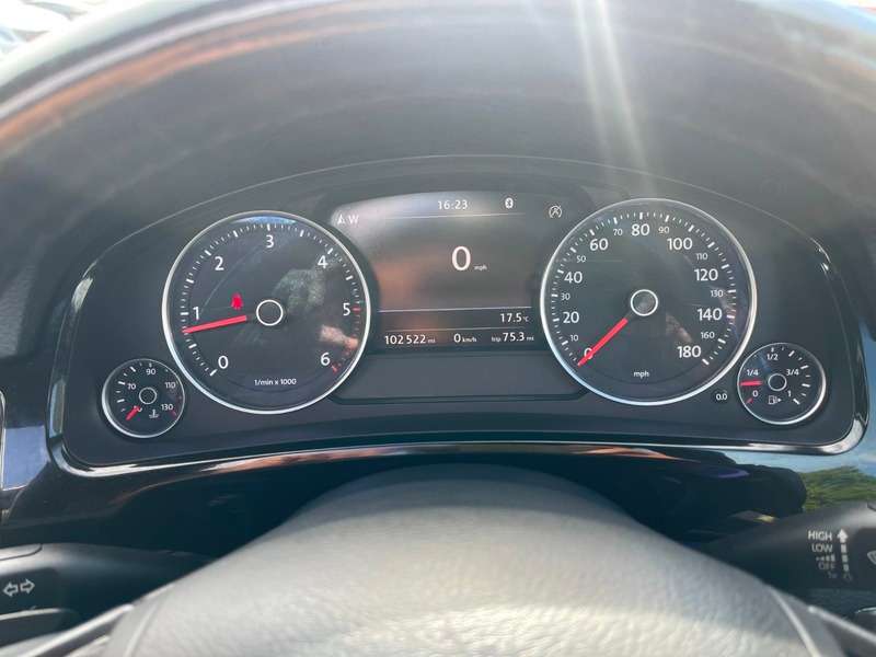 2016 VOLKSWAGEN TOUAREG 2016 VOLKSWAGEN TOUAREG