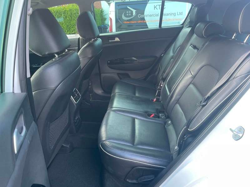 null KIA SPORTAGE null KIA SPORTAGE