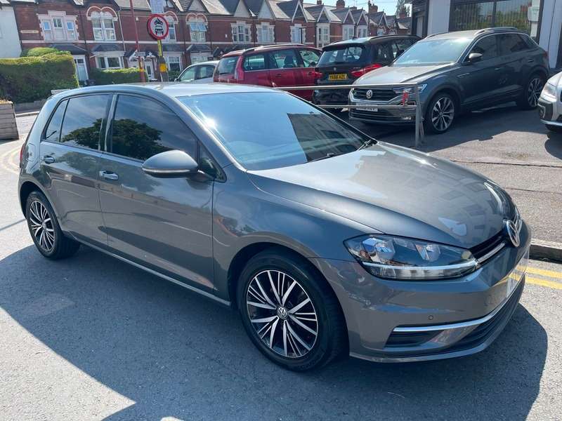 A 2018 VOLKSWAGEN GOLF SE NAVIGATION TDI BLUEMOTION TECHNOLOGY DSG A 2018 VOLKSWAGEN GOLF SE NAVIGATION TDI BLUEMOTION TECHNOLOGY DSG