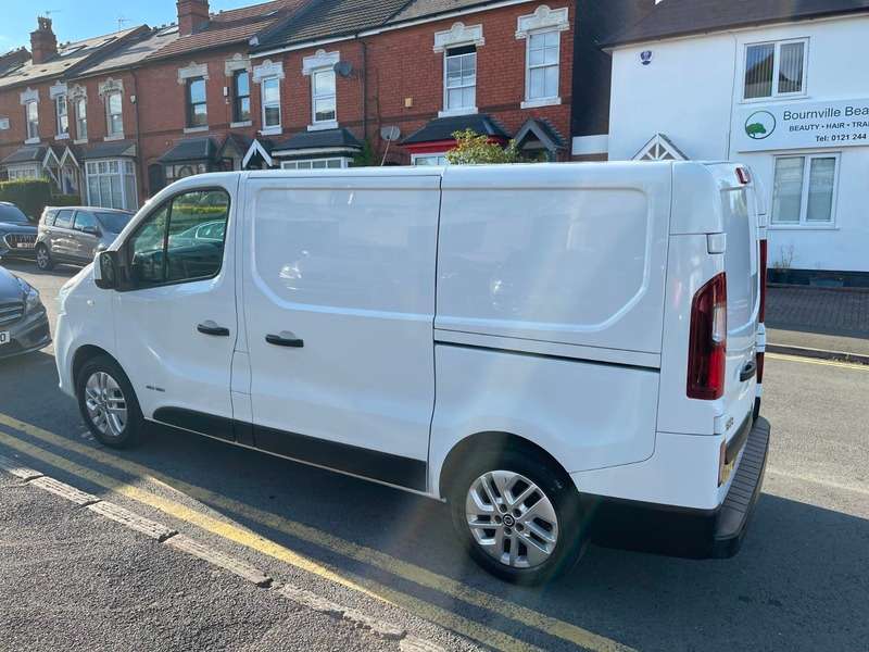 2019 NISSAN NV300 2019 NISSAN NV300