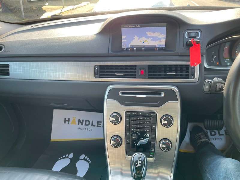 2013 VOLVO XC70 2013 VOLVO XC70