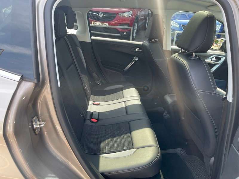 2014 PEUGEOT 2008 2014 PEUGEOT 2008