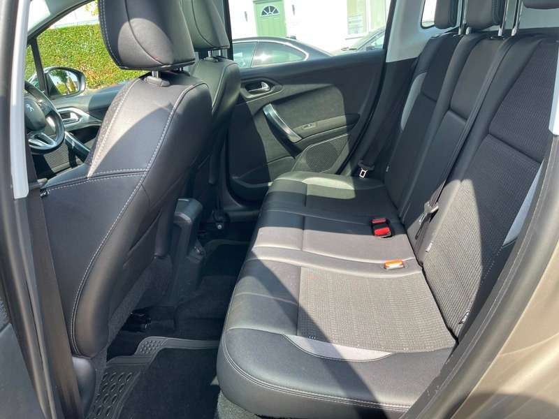 2014 PEUGEOT 2008 2014 PEUGEOT 2008