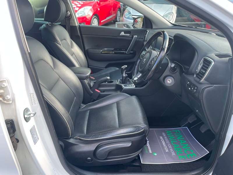 null KIA SPORTAGE null KIA SPORTAGE