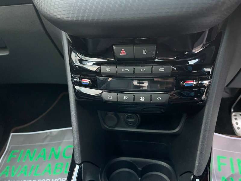 2017 PEUGEOT 2008 2017 PEUGEOT 2008